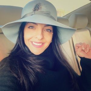 Meet your posher Yuliya.